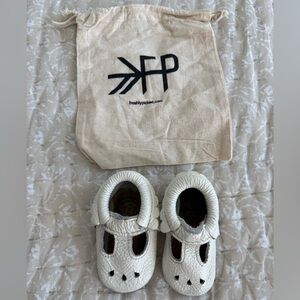 Baby Girl Freshly Picked Mary Jane Soft Sole Shoes Size 2